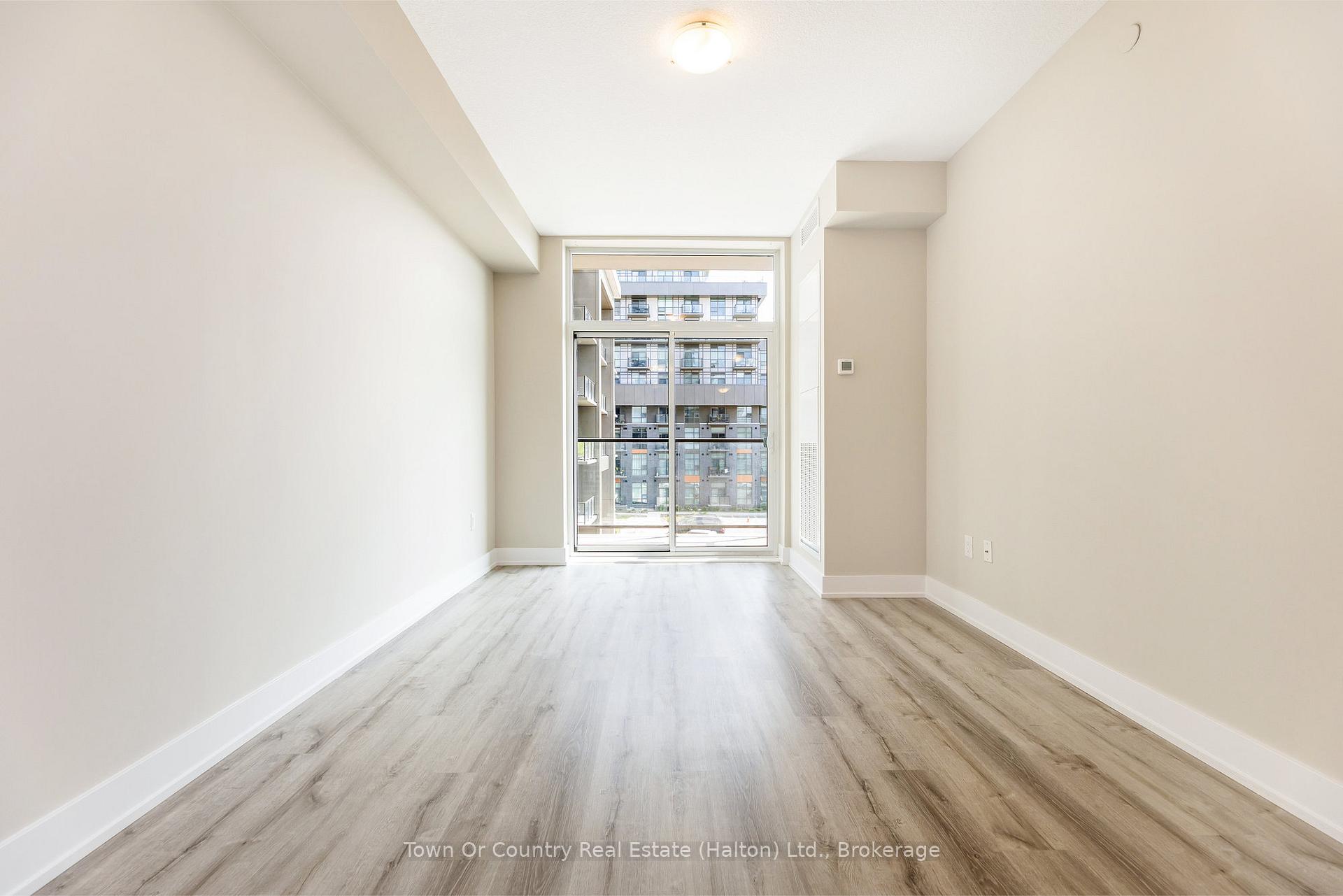 Photo 9 of Unit 324, 450 Dundas Street E, Hamilton, Waterdown — HOMEH