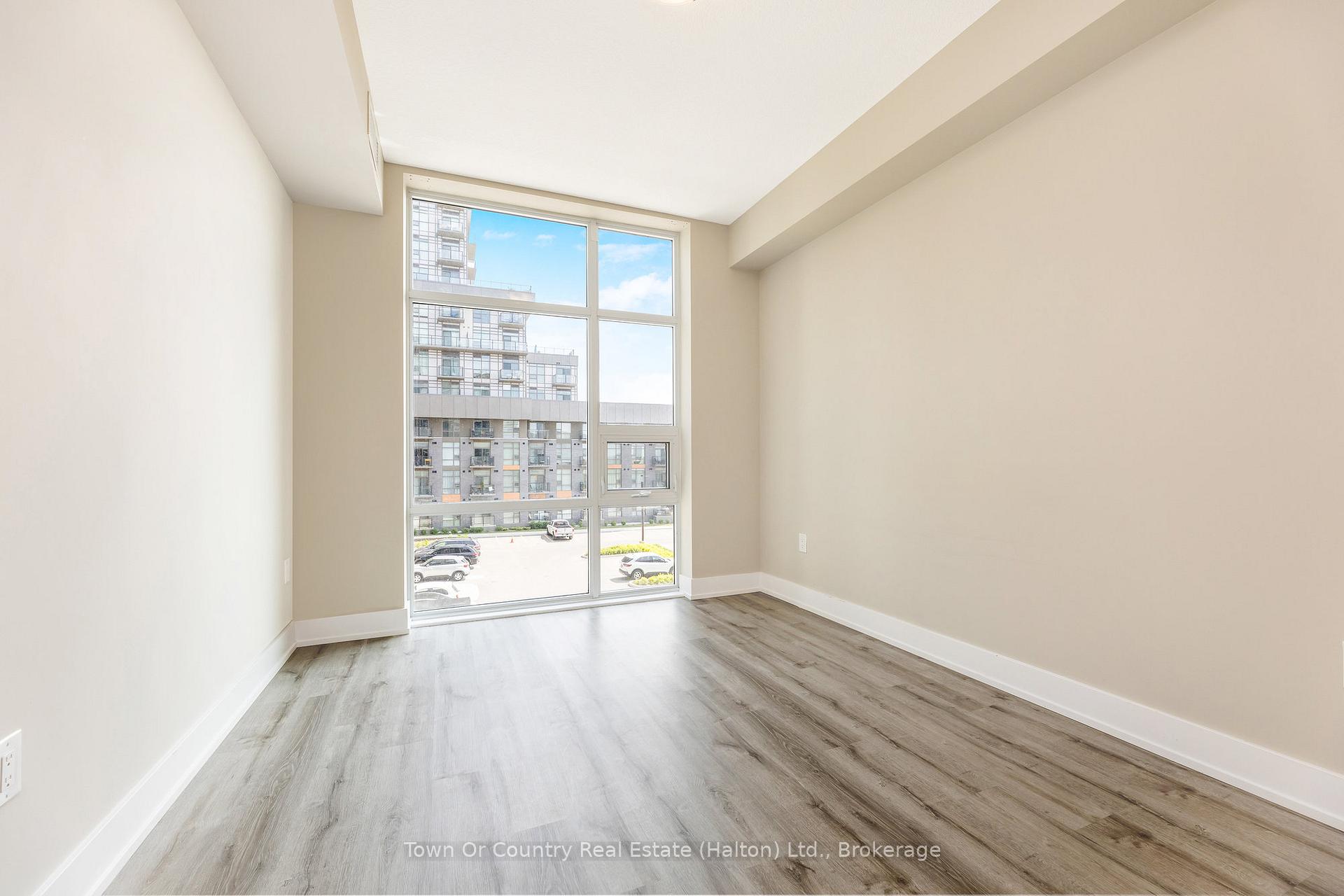 Photo 14 of Unit 324, 450 Dundas Street E, Hamilton, Waterdown — HOMEH