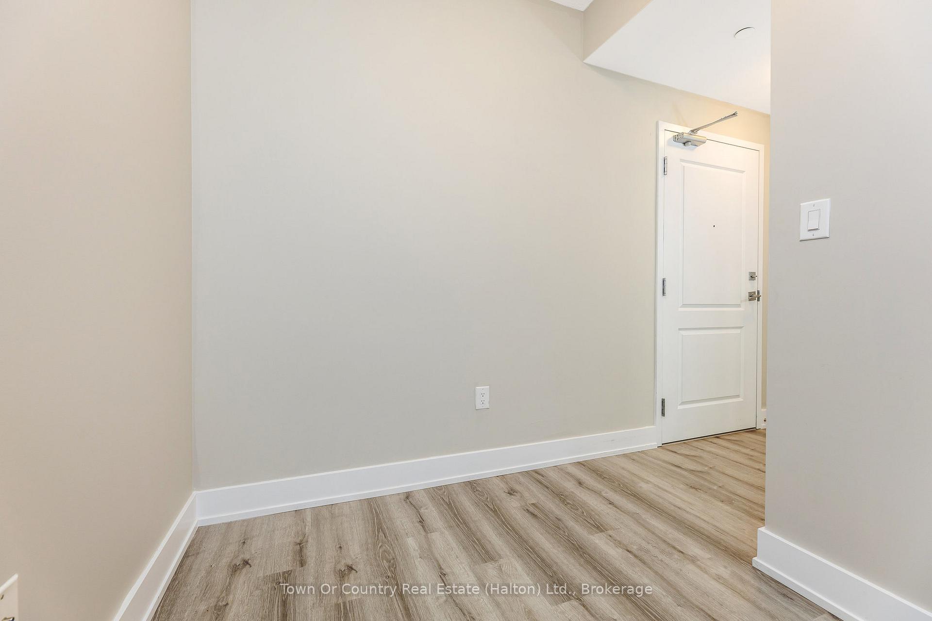 Photo 17 of Unit 324, 450 Dundas Street E, Hamilton, Waterdown — HOMEH