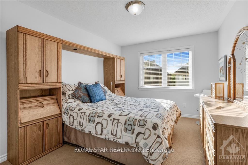 Photo 16 of 715 Hazelnut Crescent, Ottawa, Blossom Park/Kemp Park/Findlay Creek — HOMEH