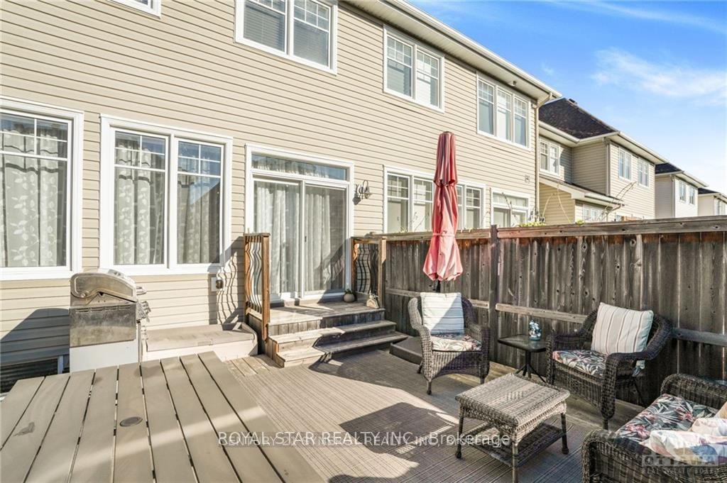 Photo 21 of 715 Hazelnut Crescent, Ottawa, Blossom Park/Kemp Park/Findlay Creek — HOMEH