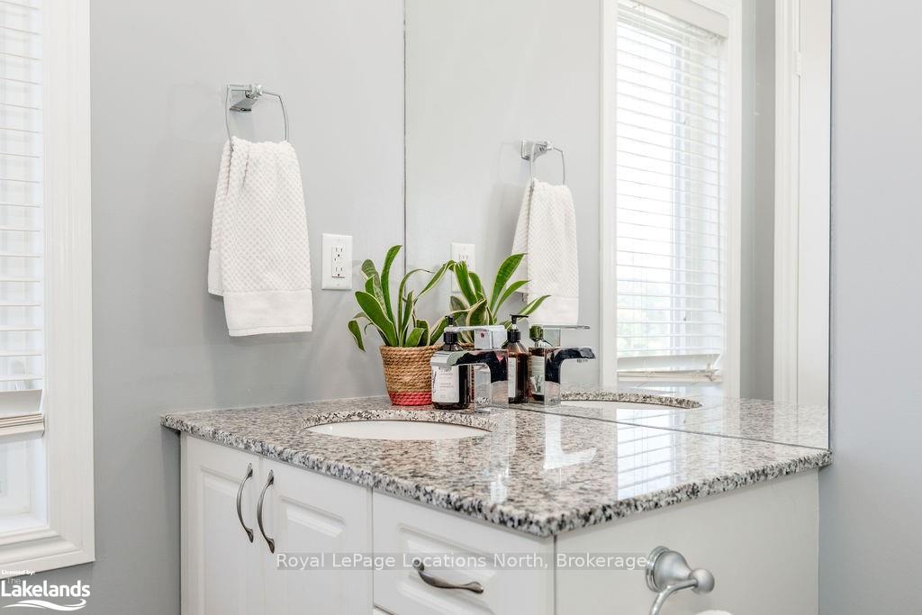 Photo 18 of Unit 308, 4 Brandy Lane Drive, Collingwood — HOMEH