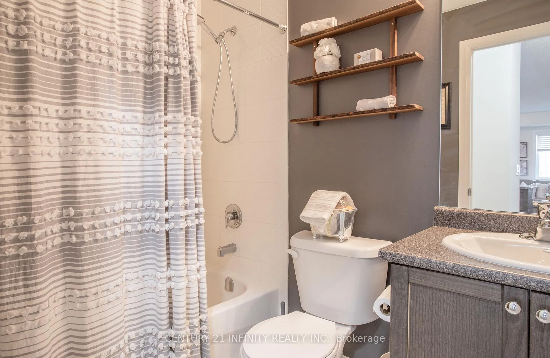 Photo 25 of Unit 204, 70 Shipway Avenue, Clarington, Newcastle — HOMEH