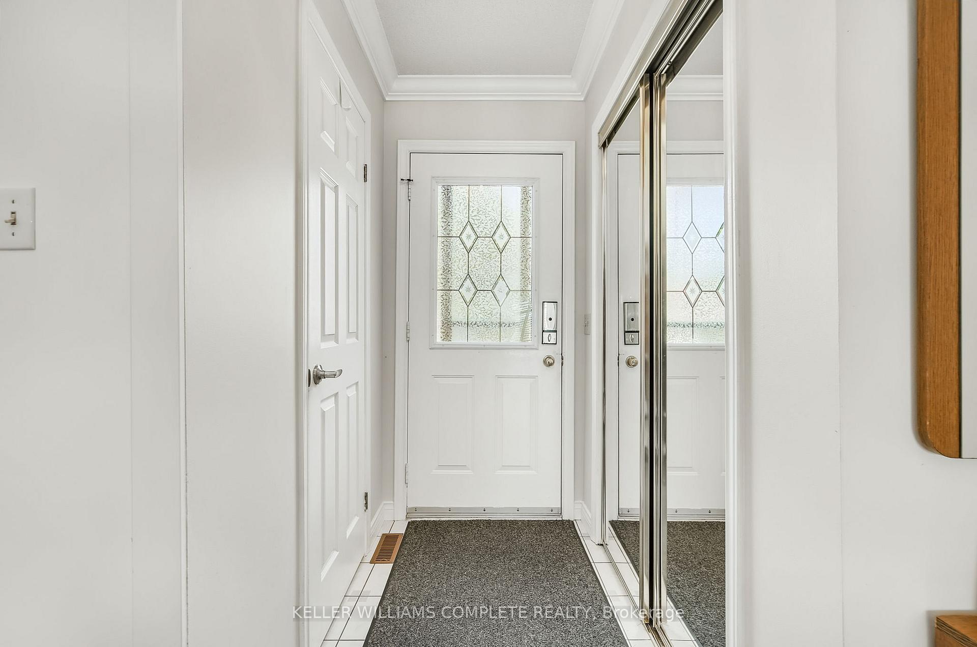 Photo 3 of Unit 20, 34 Dynasty Avenue, Hamilton, Stoney Creek — HOMEH