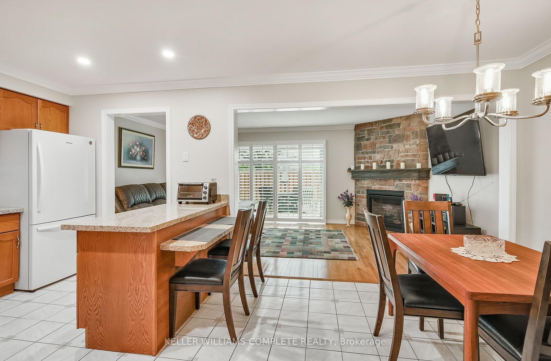 Photo 5 of Unit 20, 34 Dynasty Avenue, Hamilton, Stoney Creek — HOMEH