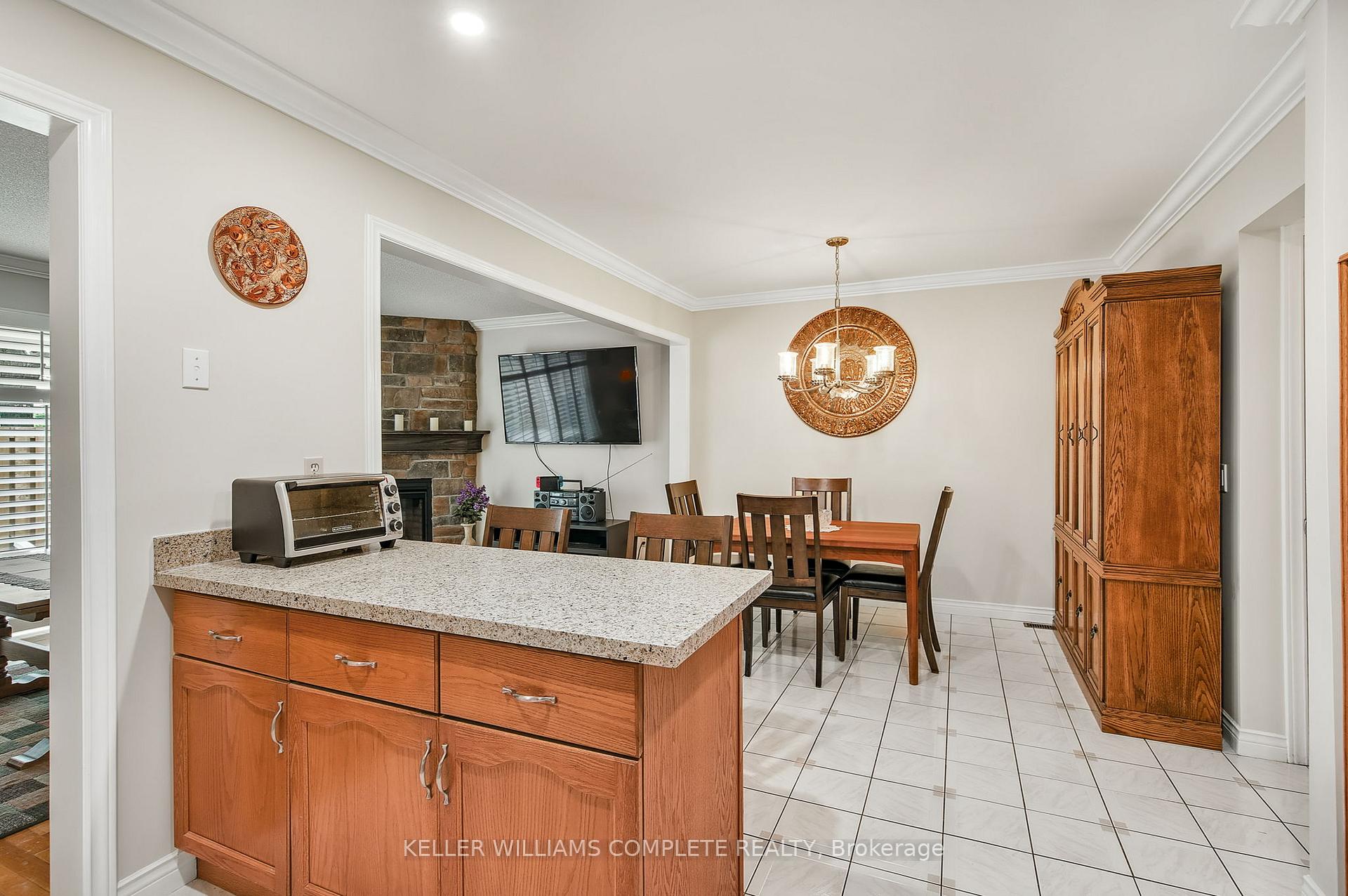 Photo 9 of Unit 20, 34 Dynasty Avenue, Hamilton, Stoney Creek — HOMEH