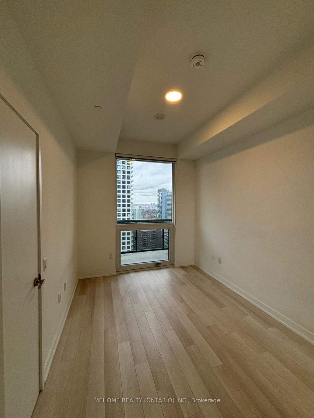 Photo 10 of Unit 2101, 39 Roehampton Avenue, Toronto, Mount Pleasant West — HOMEH