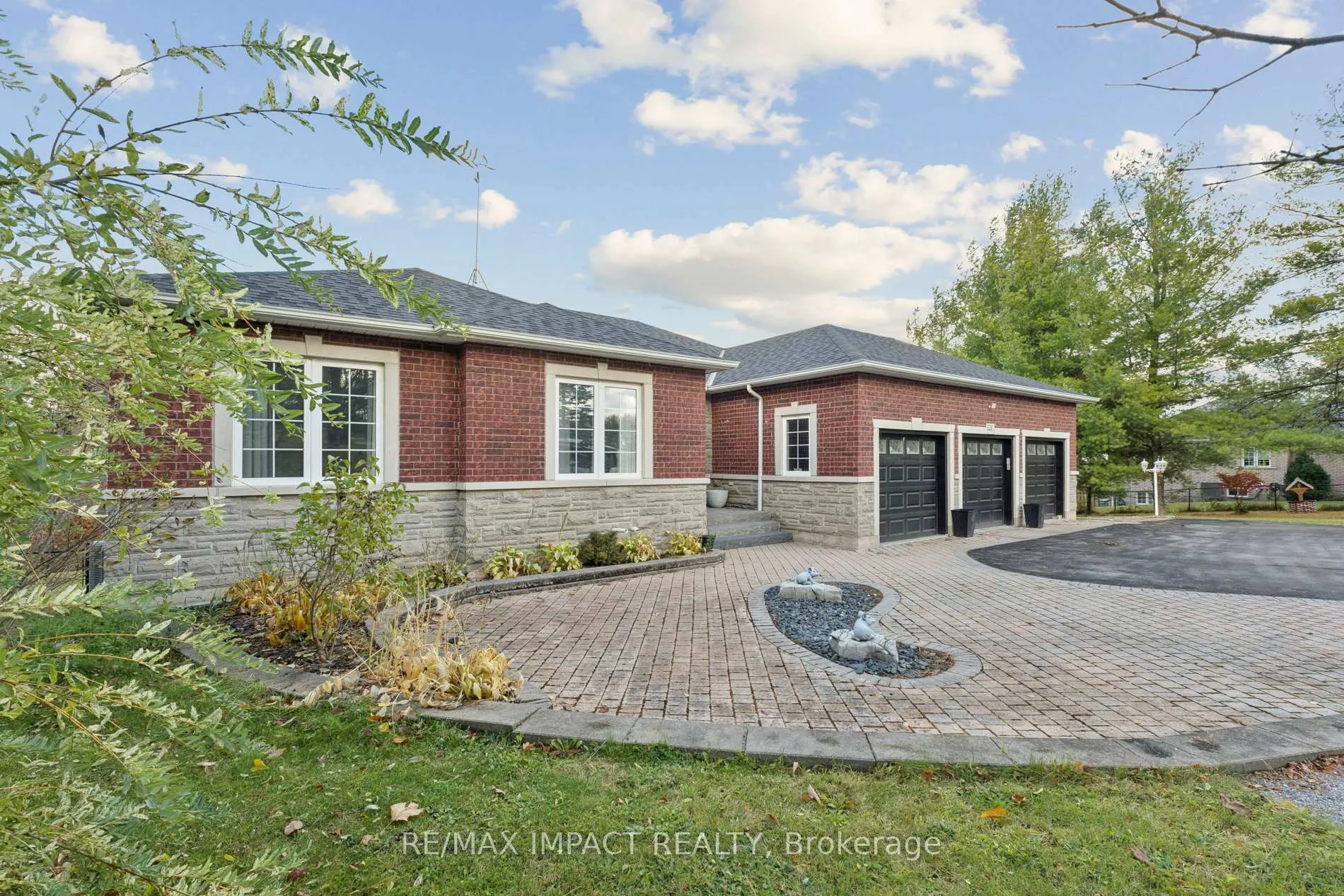 Photo 3 of 448 7A Highway, Cavan Monaghan, Cavan Twp — HOMEH