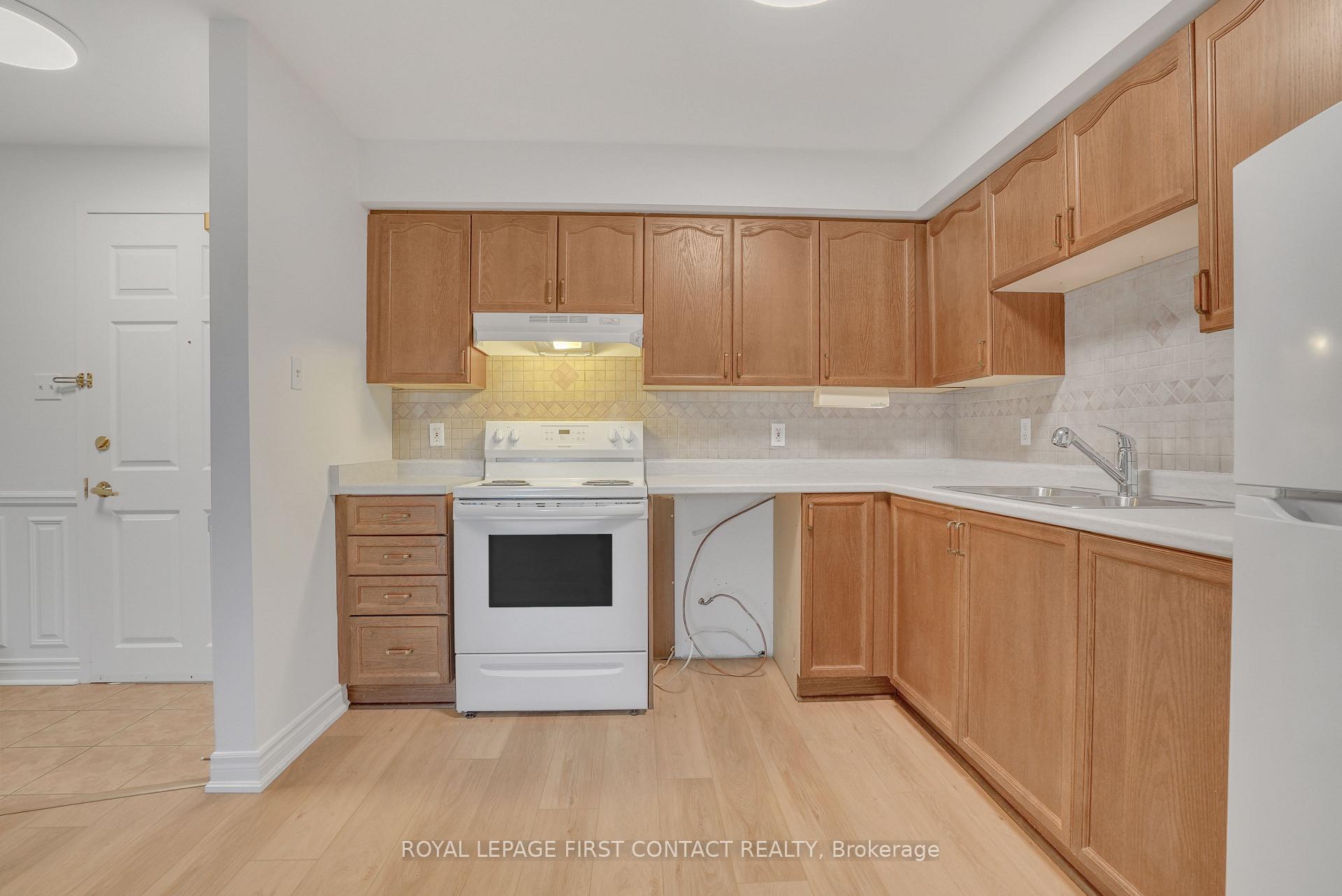 Photo 23 of Unit 215, 49 Jacobs Terrace, Barrie, Allandale — HOMEH