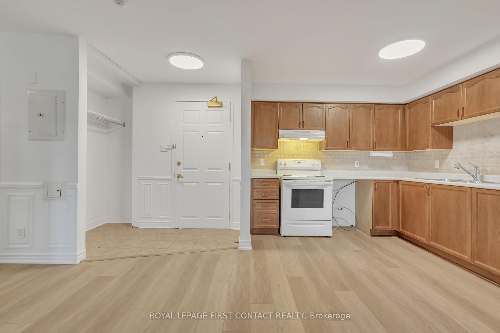 Photo 25 of Unit 215, 49 Jacobs Terrace, Barrie, Allandale — HOMEH
