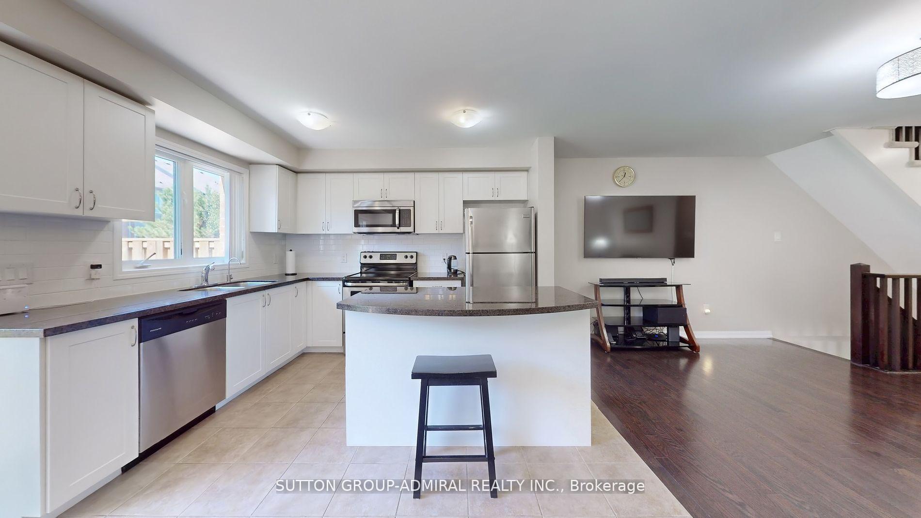Photo 13 of 46 Edwin Pearson Street, Aurora, Bayview Northeast — HOMEH