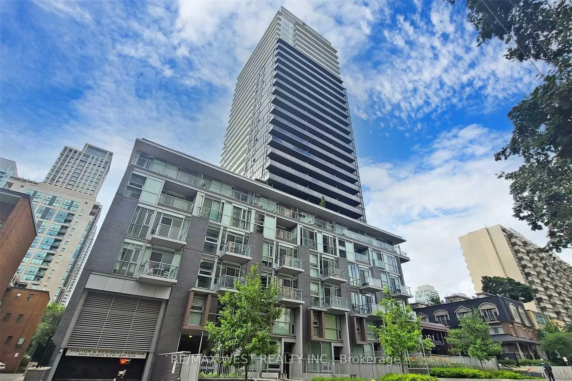 Front of Unit 505, 101 Erskine Avenue