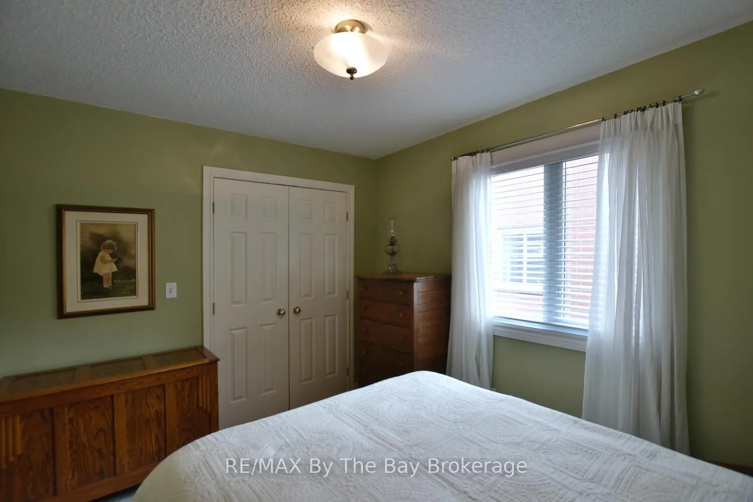 Photo 35 of 475 Minnesota Street, Collingwood — HOMEH