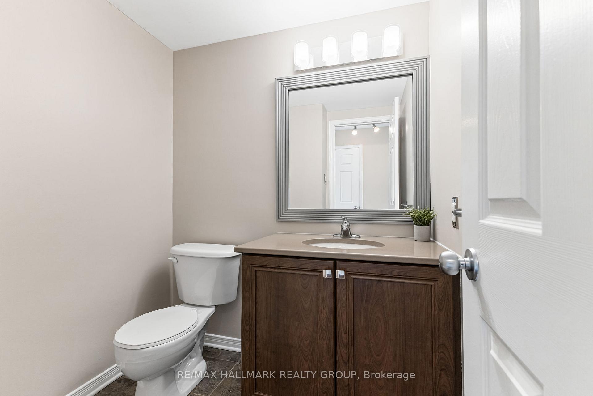 Photo 11 of 253 Stroget Private, Ottawa, Merivale Industrial Park/Citiplace — HOMEH