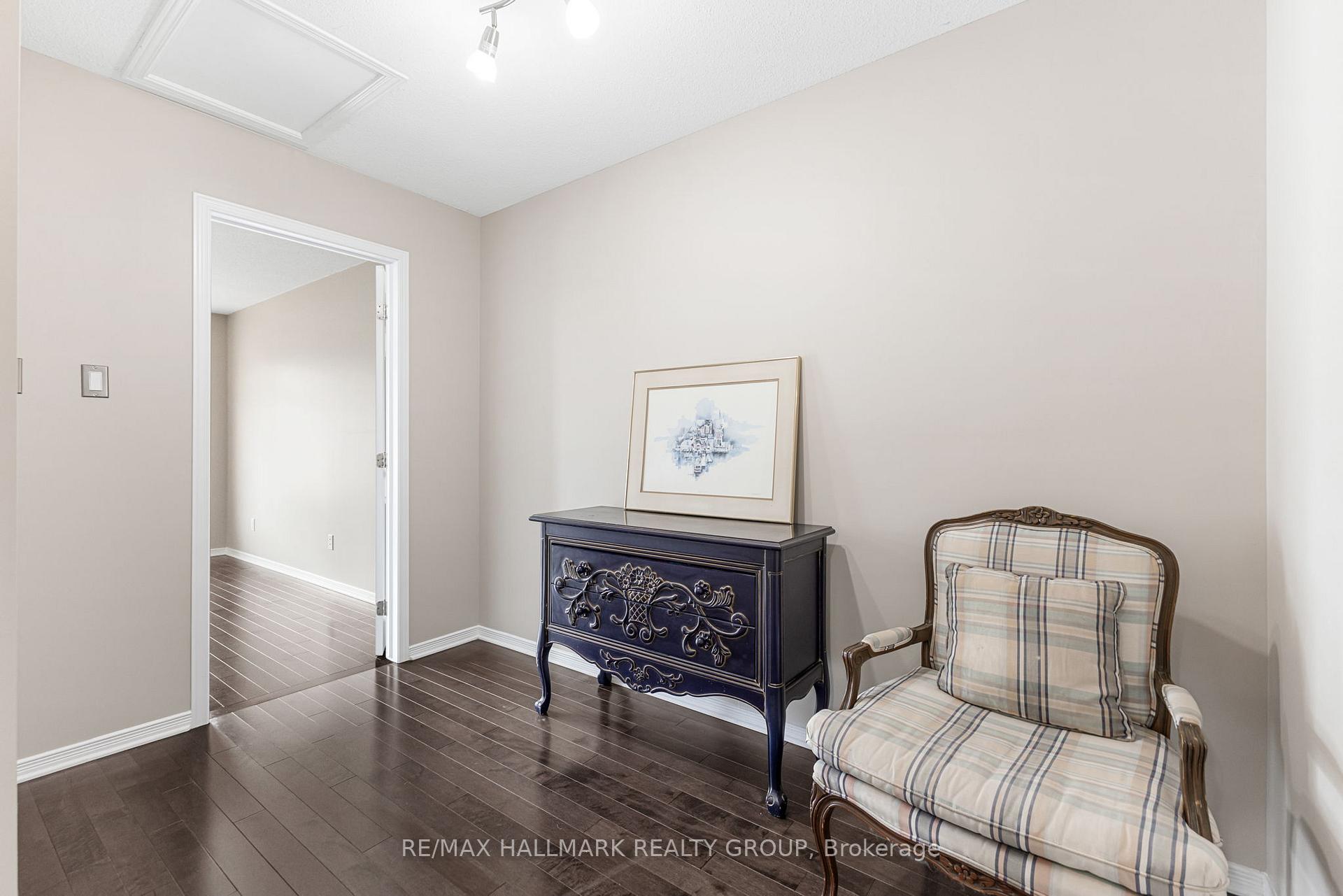 Photo 17 of 253 Stroget Private, Ottawa, Merivale Industrial Park/Citiplace — HOMEH