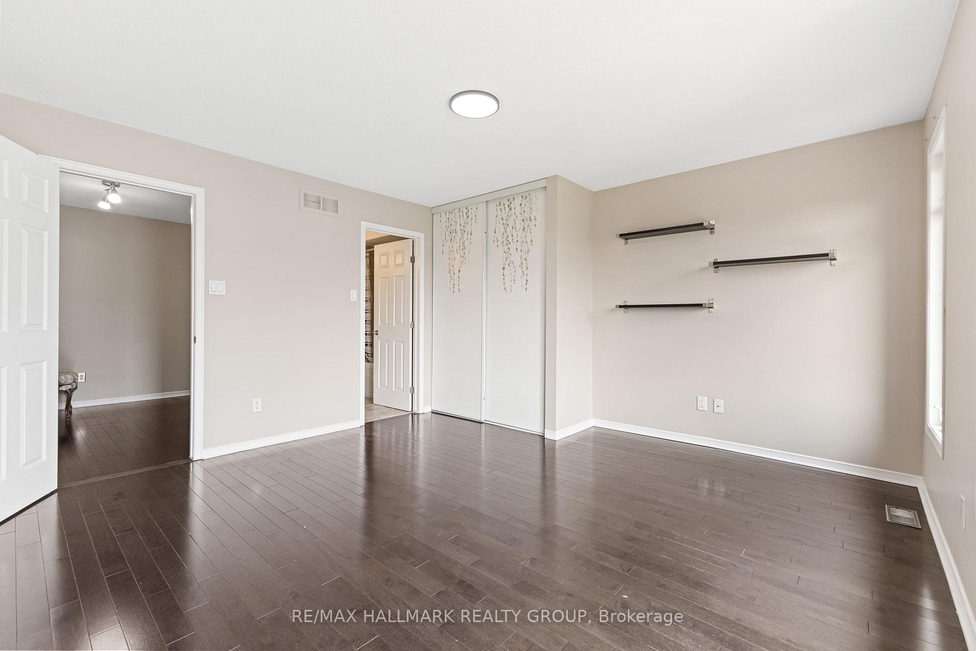 Photo 19 of 253 Stroget Private, Ottawa, Merivale Industrial Park/Citiplace — HOMEH