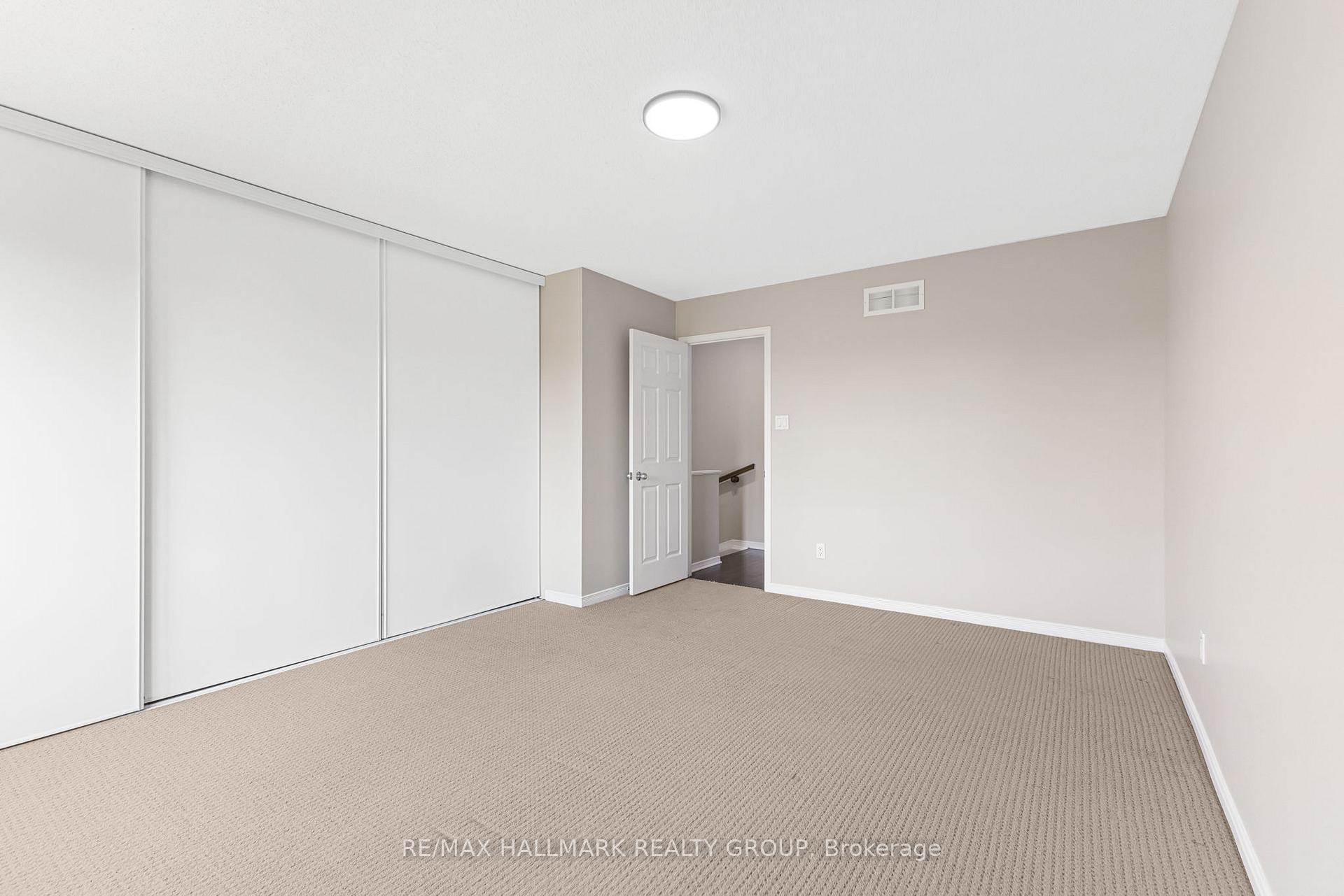 Photo 26 of 253 Stroget Private, Ottawa, Merivale Industrial Park/Citiplace — HOMEH