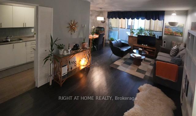 Photo 2 of Unit 411, 5 Massey Square, Toronto, Crescent Town — HOMEH