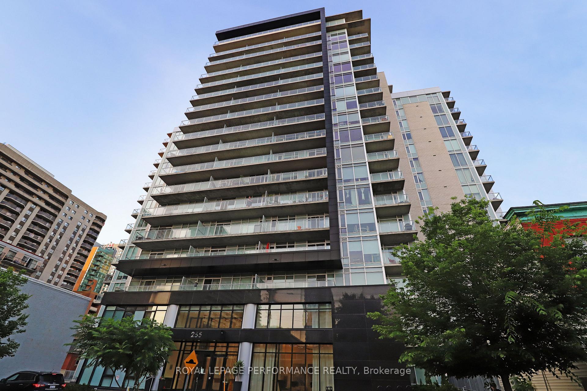 Front of Unit 1603, 255 Bay Street