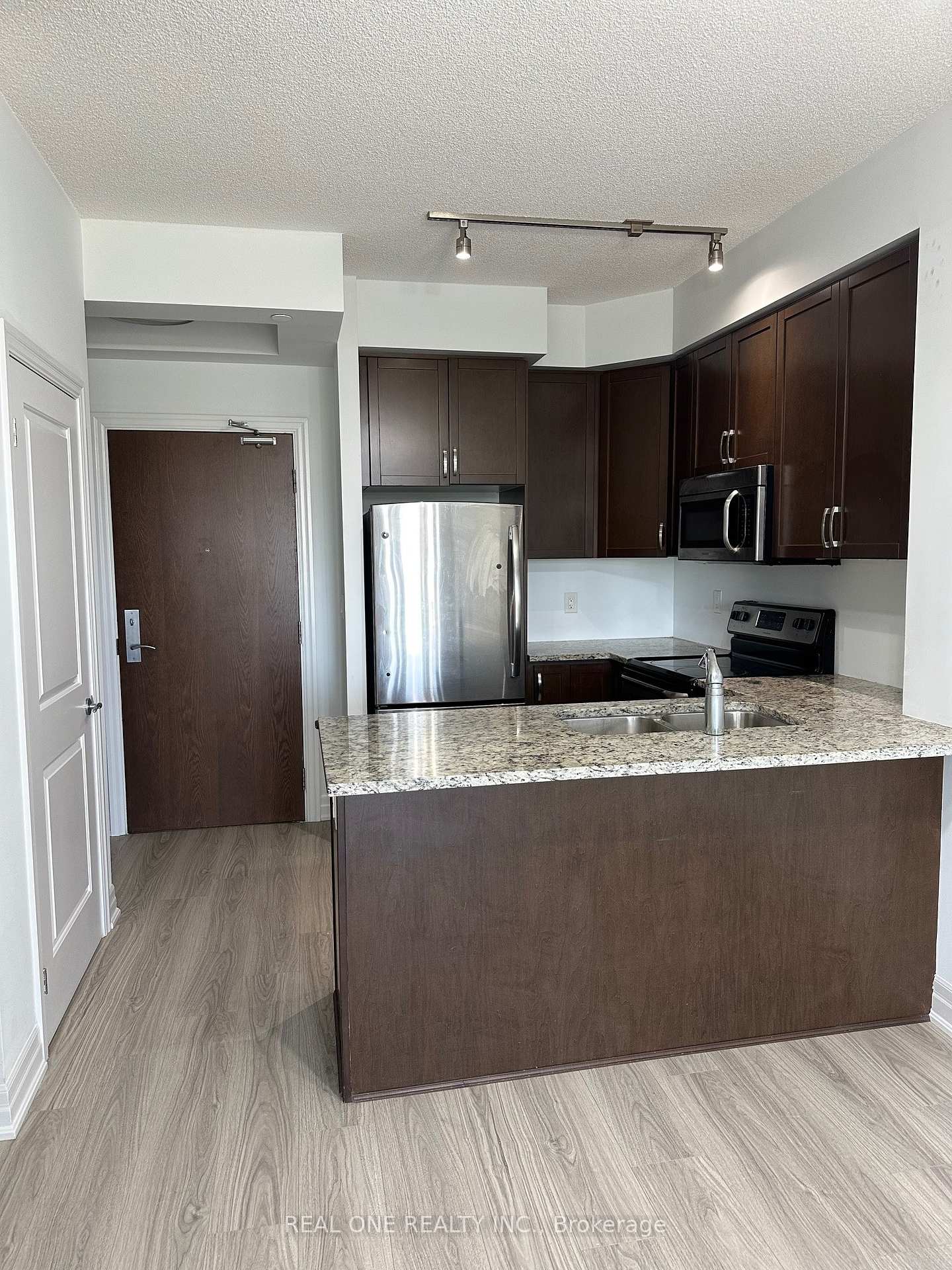 Photo 9 of Unit 411, 111 Civic Square Gate, Aurora, Bayview Wellington — HOMEH
