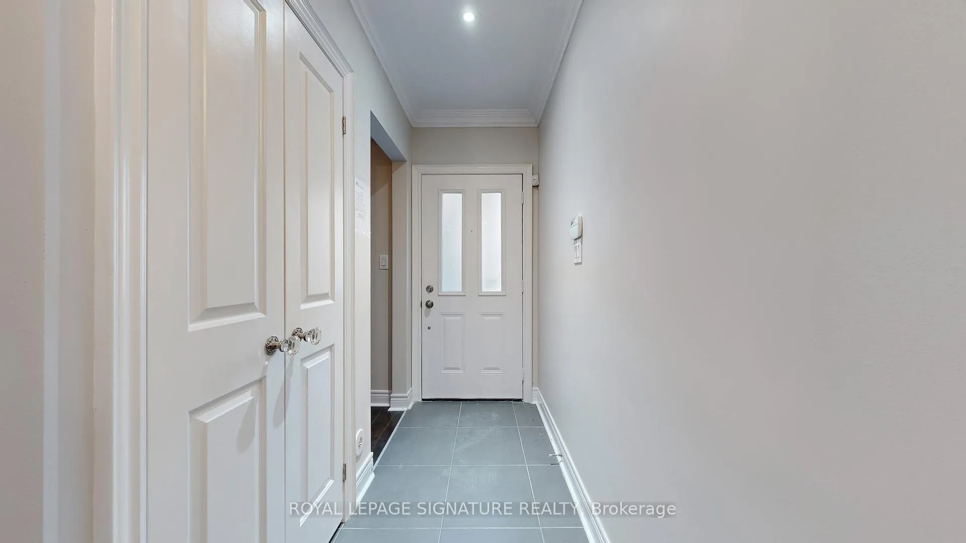 Photo 4 of 8 Agar Lane, Vaughan, West Woodbridge — HOMEH