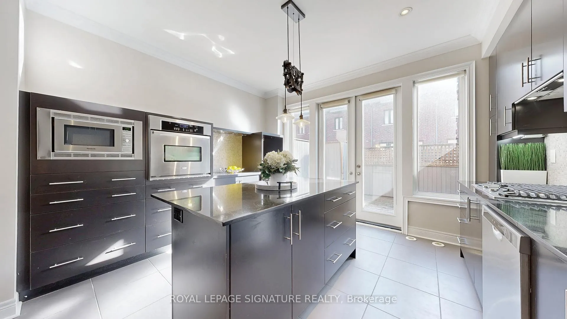 Photo 9 of 8 Agar Lane, Vaughan, West Woodbridge — HOMEH