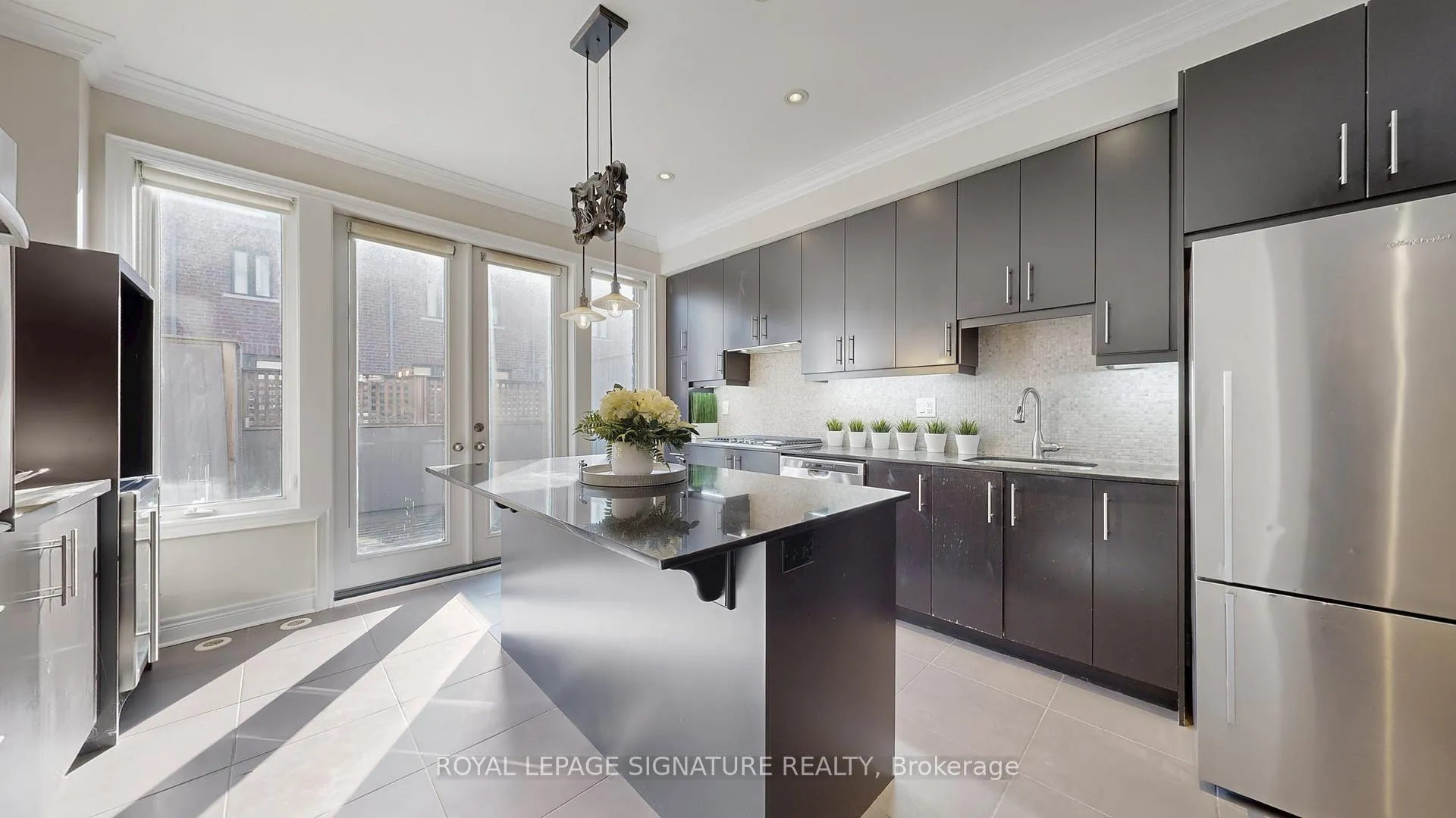Photo 10 of 8 Agar Lane, Vaughan, West Woodbridge — HOMEH