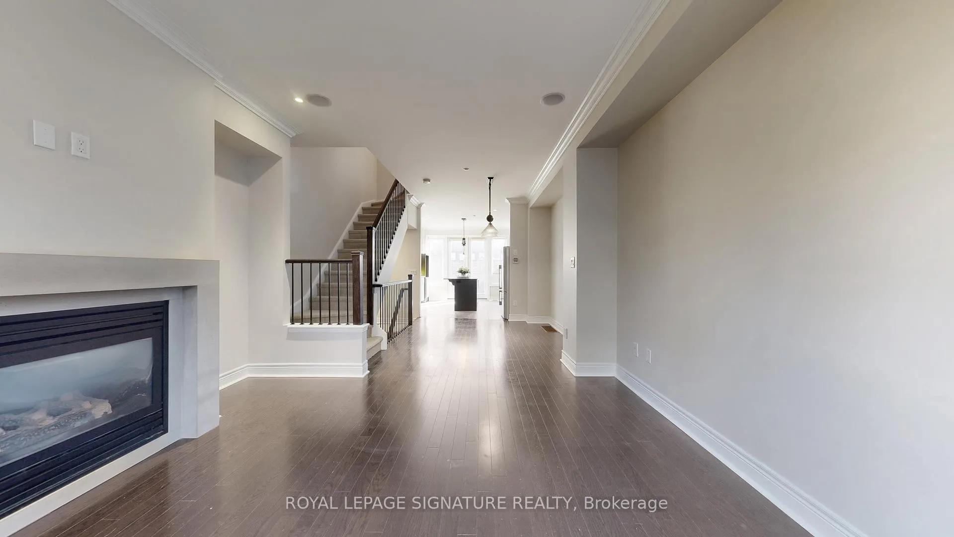 Photo 20 of 8 Agar Lane, Vaughan, West Woodbridge — HOMEH