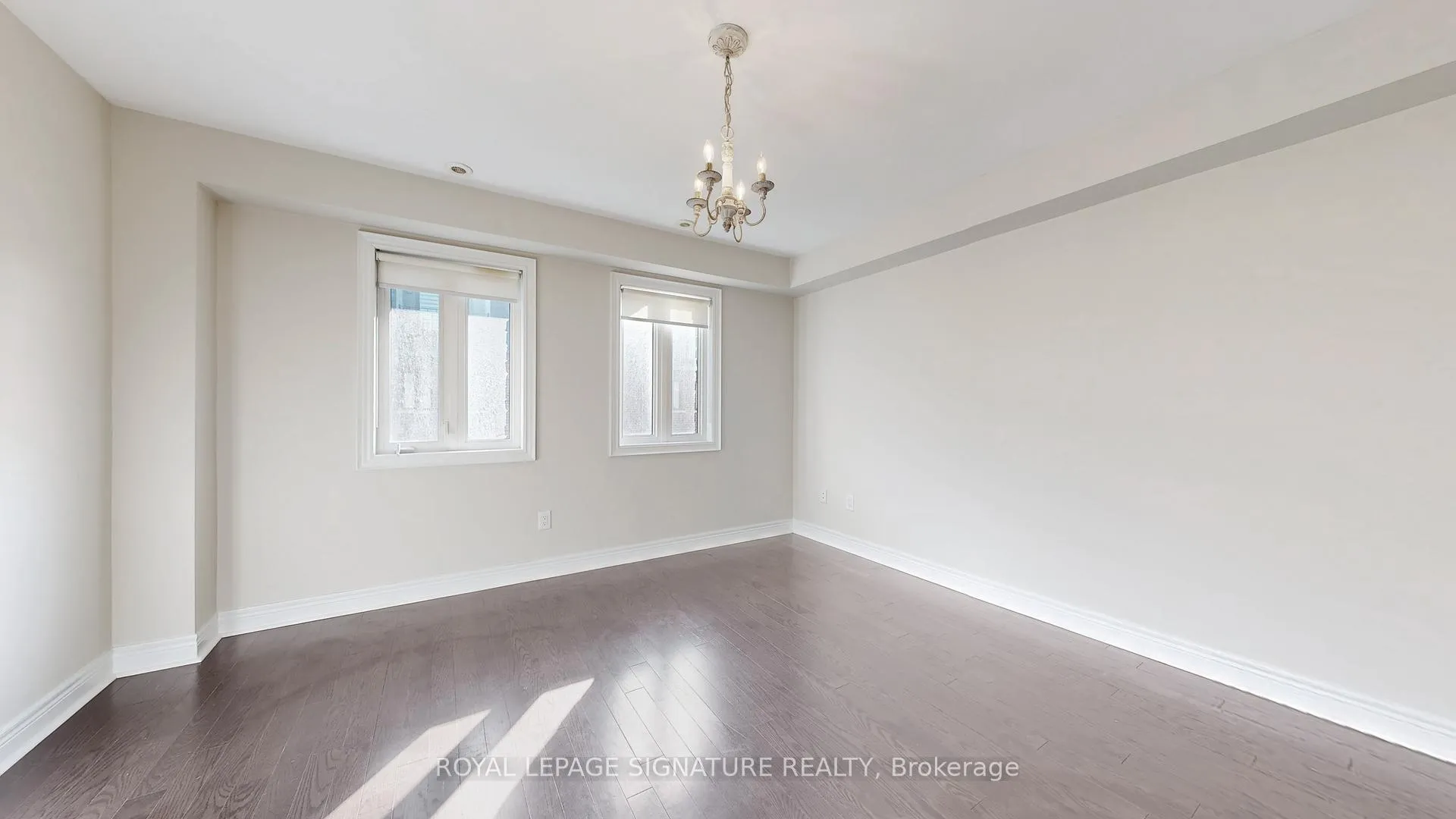 Photo 25 of 8 Agar Lane, Vaughan, West Woodbridge — HOMEH