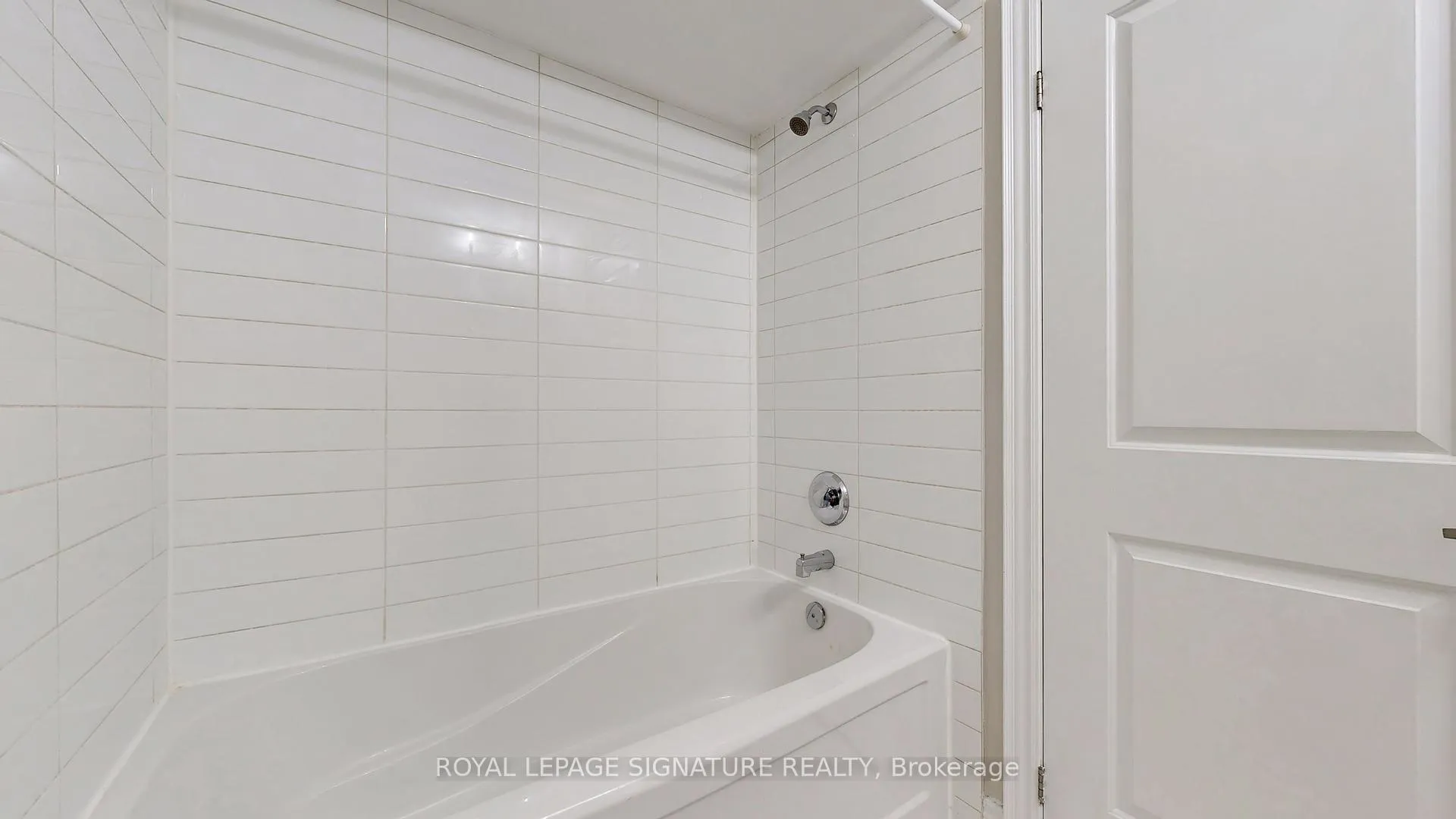 Photo 29 of 8 Agar Lane, Vaughan, West Woodbridge — HOMEH