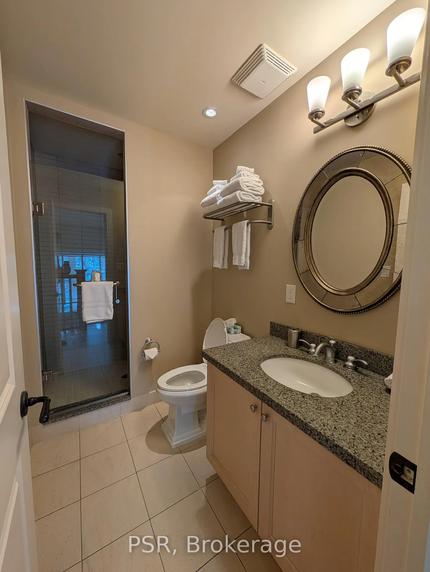 Photo 13 of Unit 14, 304 Emerald Hill, Seguin — HOMEH