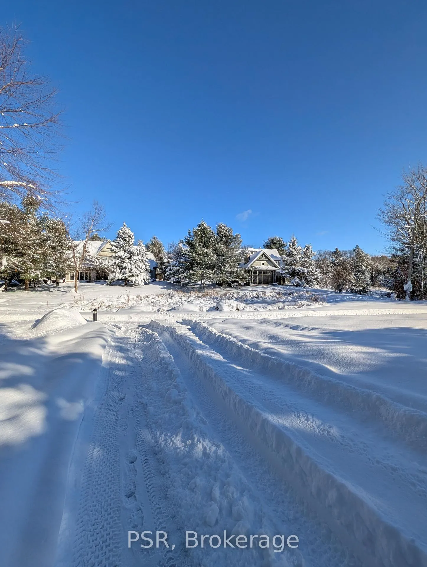 Photo 24 of Unit 14, 304 Emerald Hill, Seguin — HOMEH