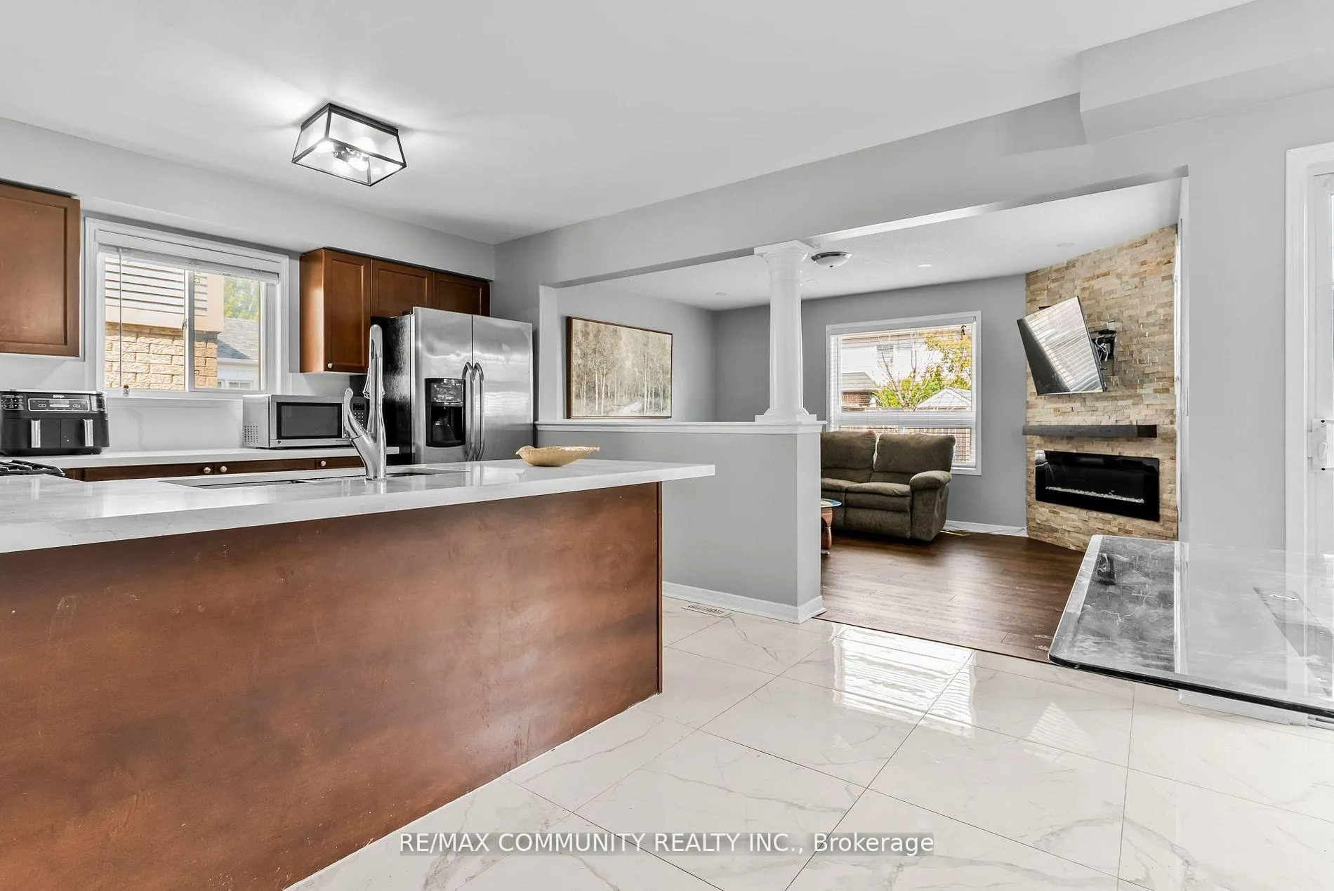 Photo 13 of 147 Argent Street, Clarington, Bowmanville — HOMEH