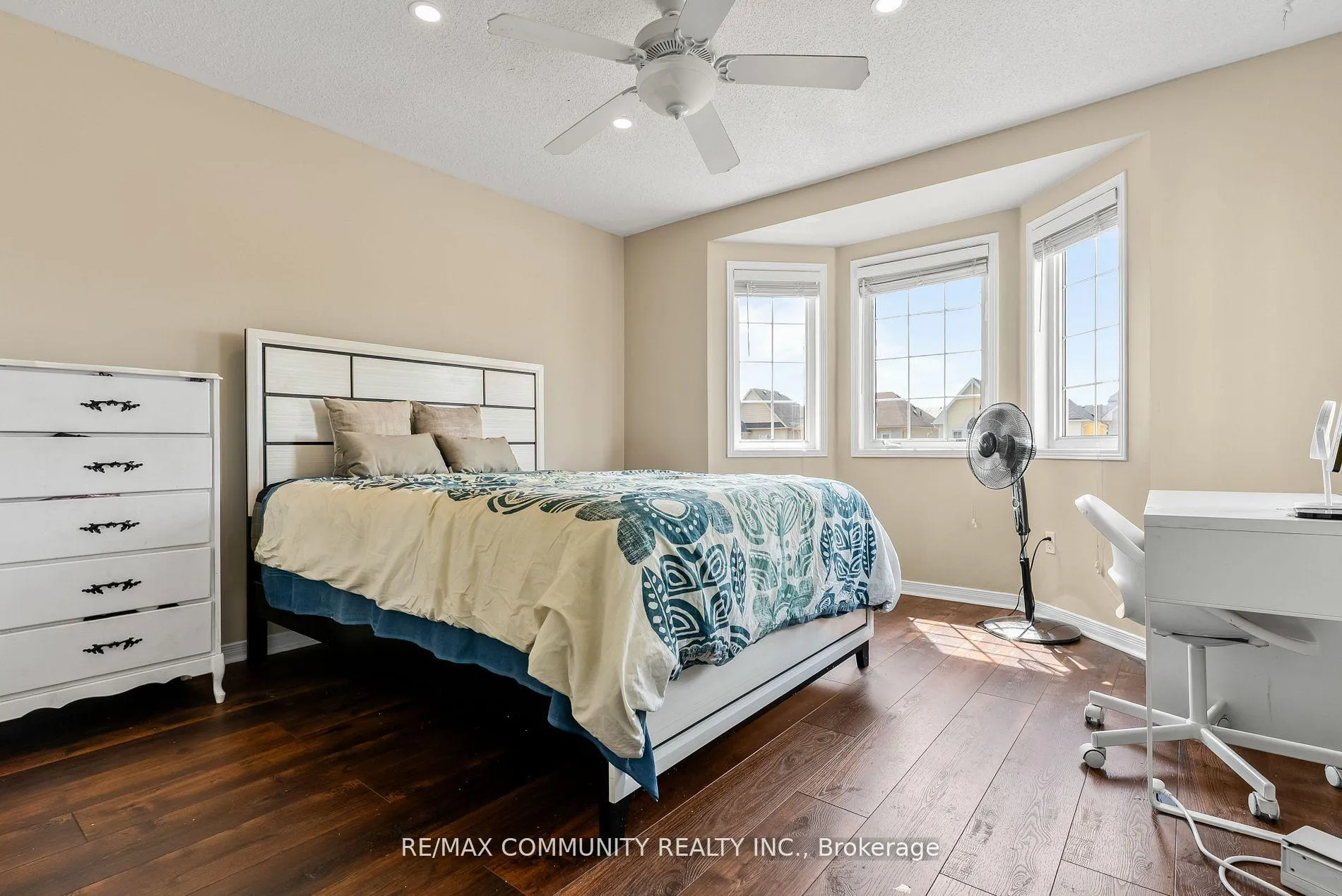 Photo 26 of 147 Argent Street, Clarington, Bowmanville — HOMEH