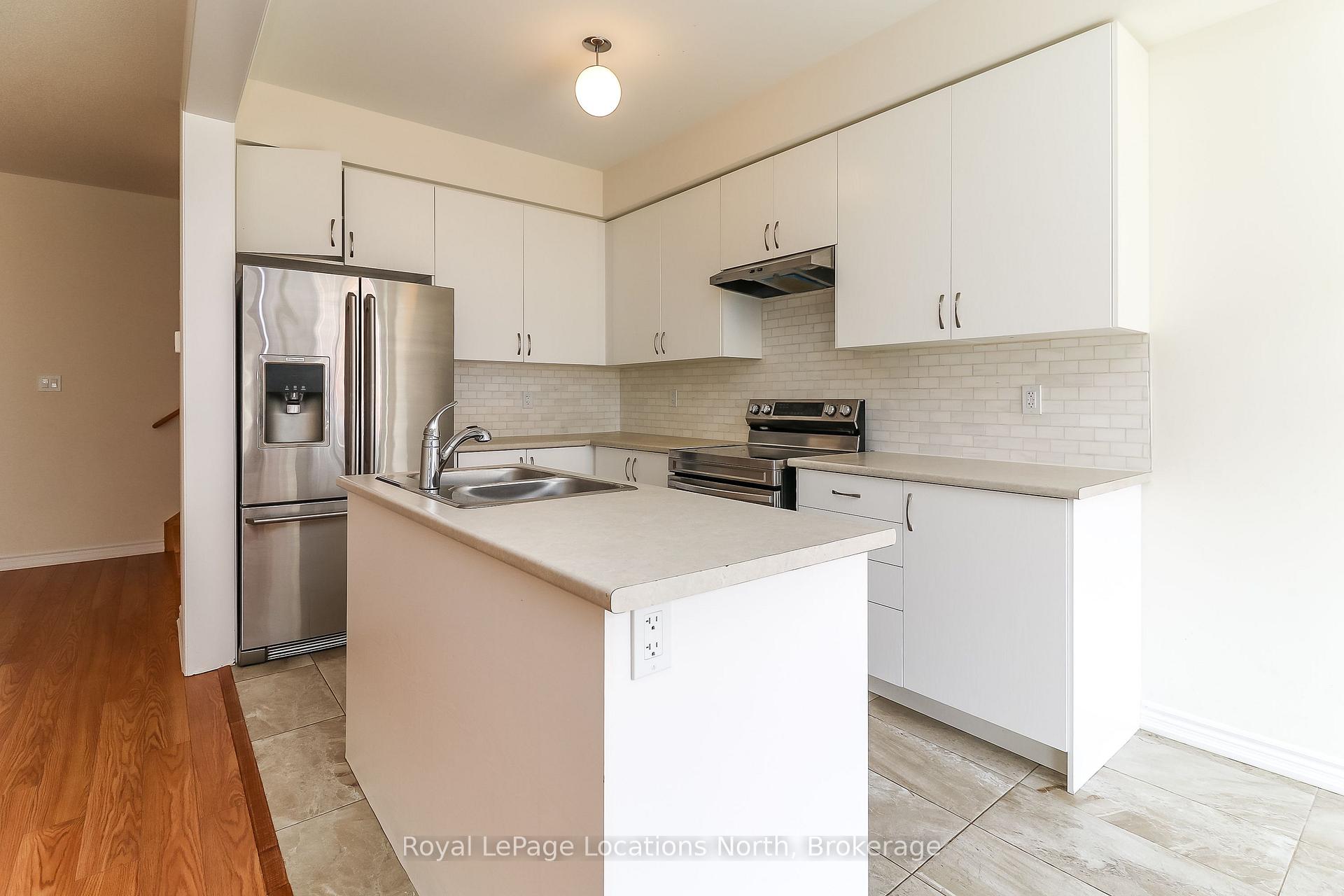 Photo 17 of 6 Durham Avenue, Barrie, Rural Barrie Southeast — HOMEH