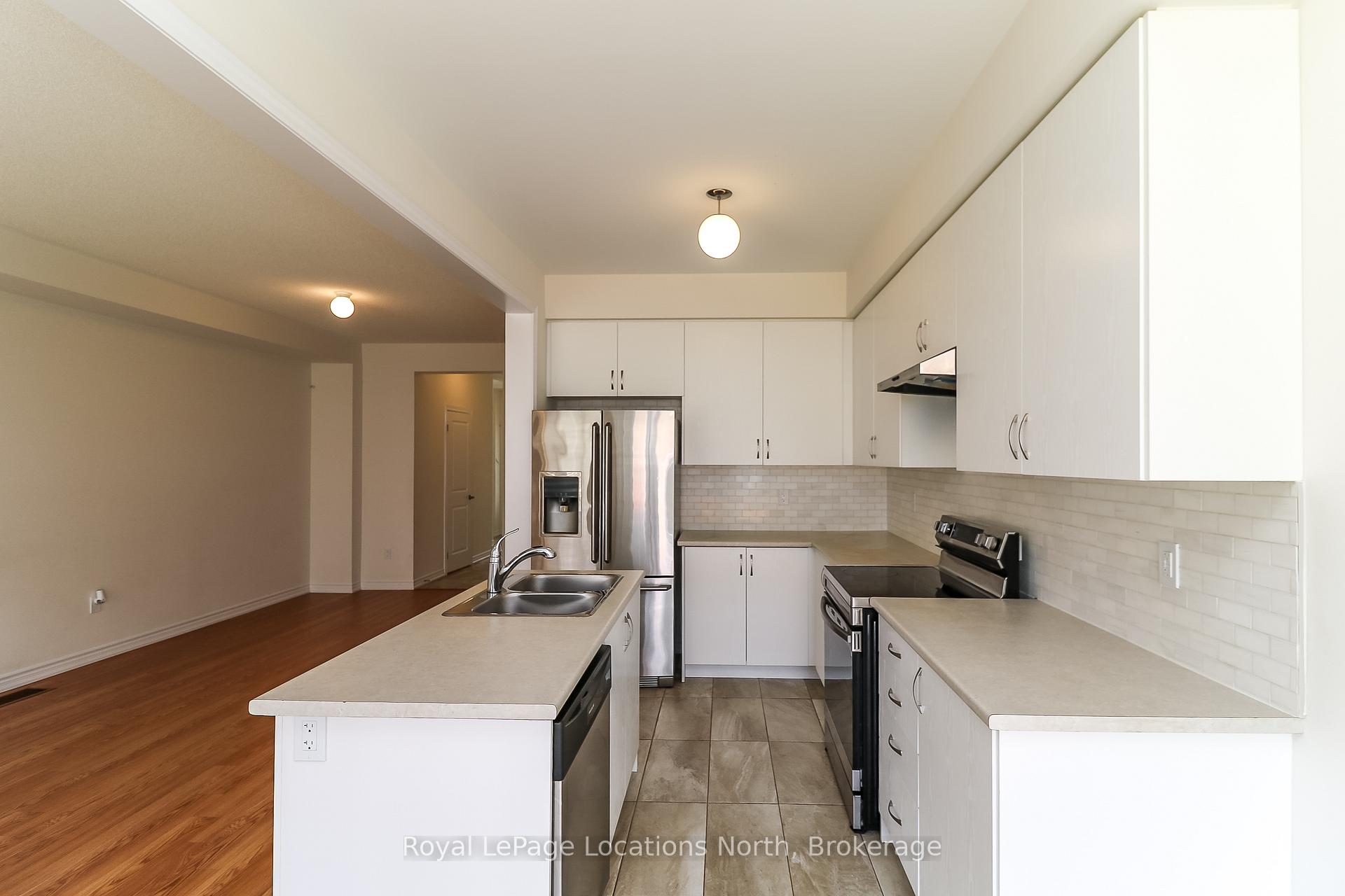 Photo 15 of 6 Durham Avenue, Barrie, Rural Barrie Southeast — HOMEH