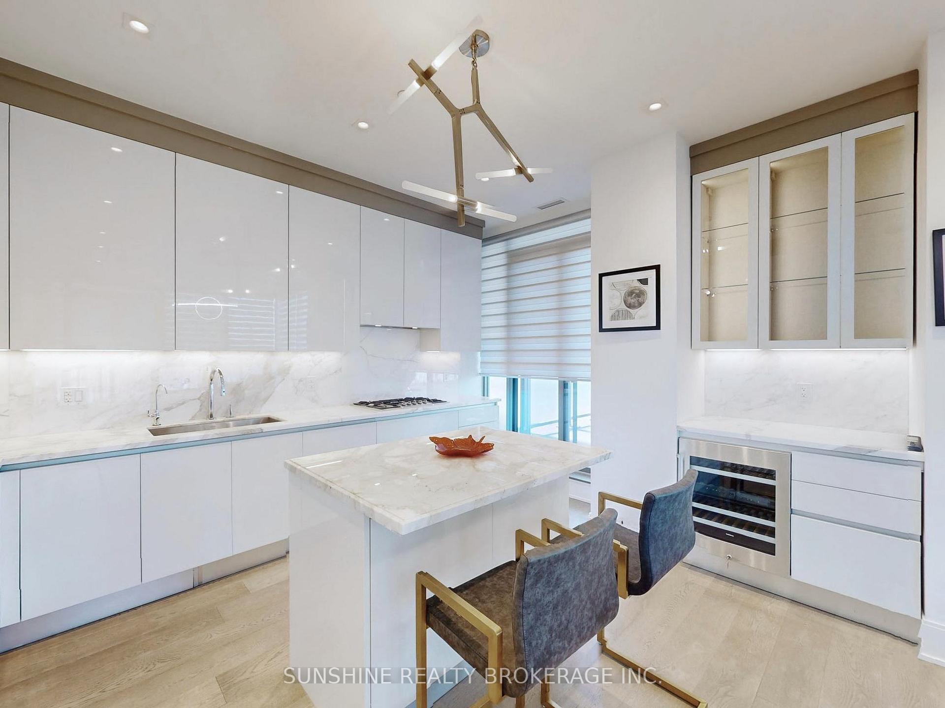 Photo 11 of Unit Ph5503, 50 Charles Street E, Toronto, Church-Yonge Corridor — HOMEH