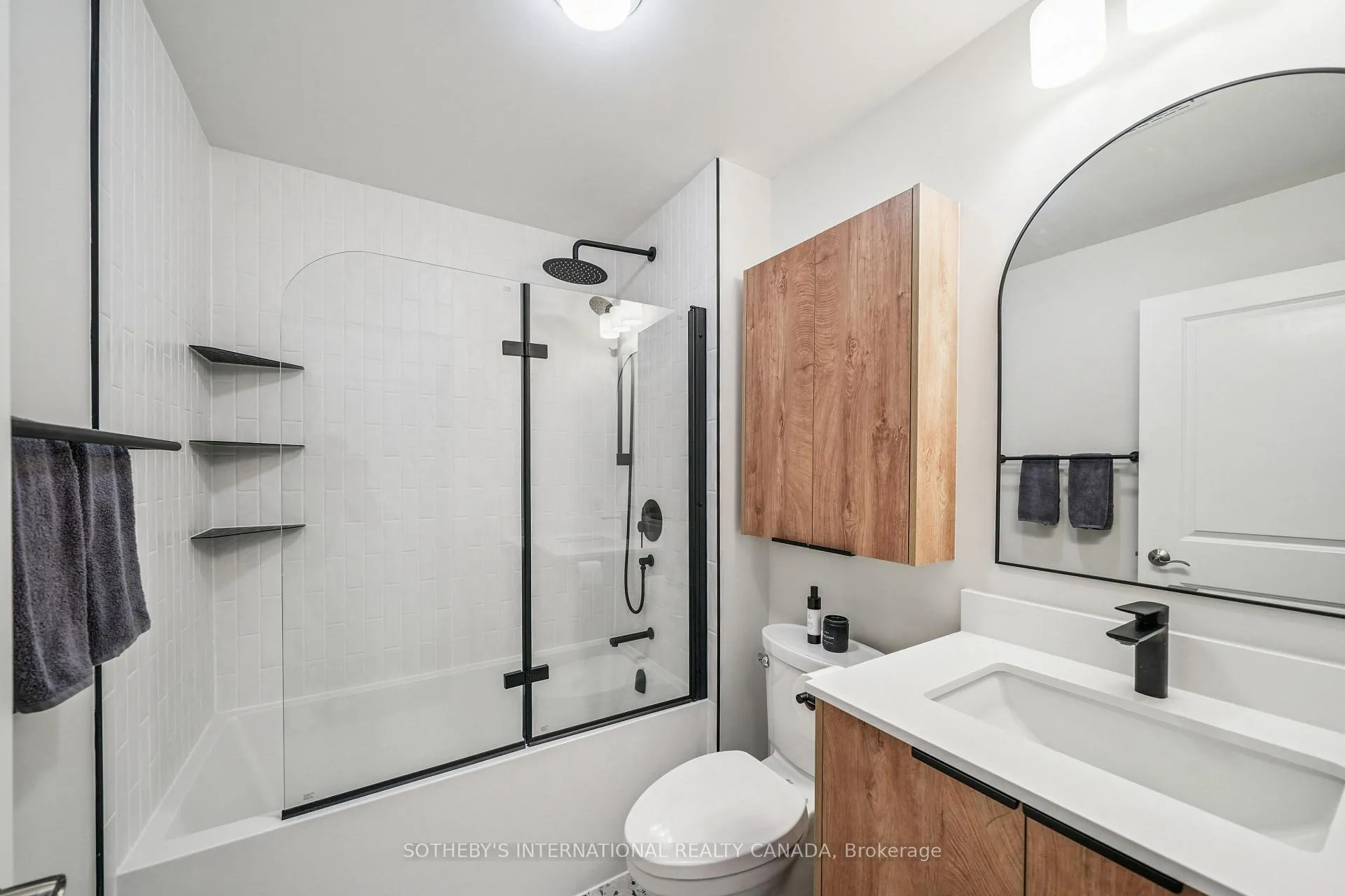 Photo 12 of Unit 708, 88 Broadway Avenue, Toronto, Mount Pleasant West — HOMEH