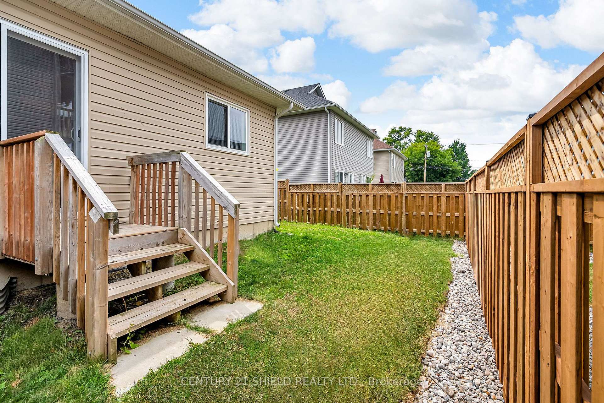 Photo 32 of 225 Third Street W, Cornwall — HOMEH