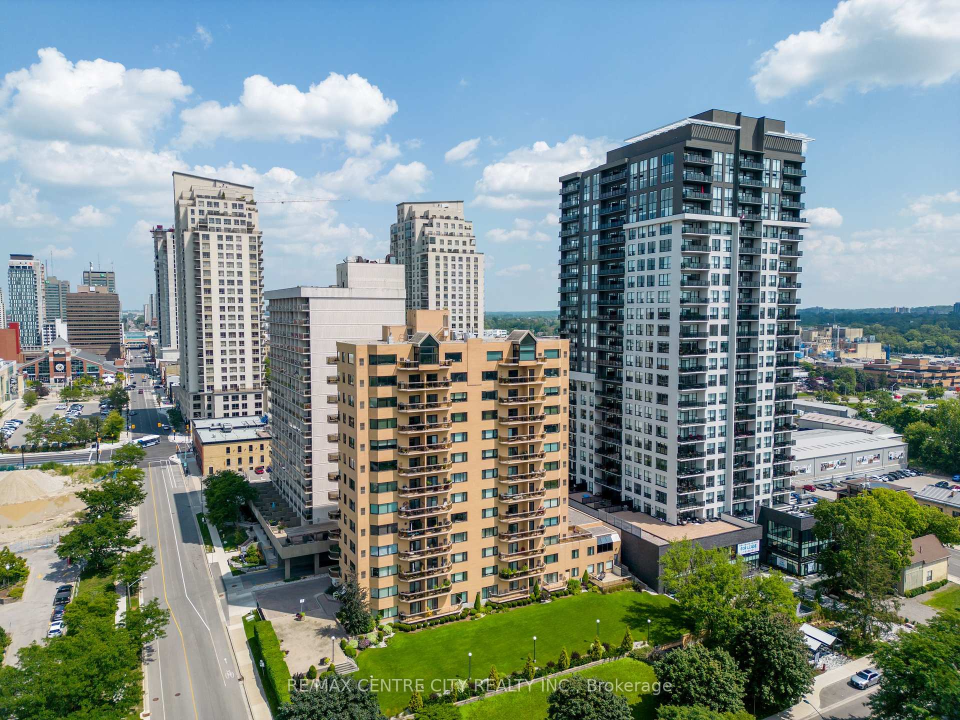 Front of Unit 1102, 19 King Street