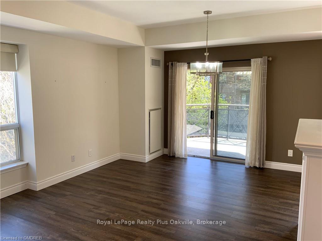 Photo 10 of Unit 203, 2000 Creekside Drive, Hamilton, Dundas — HOMEH