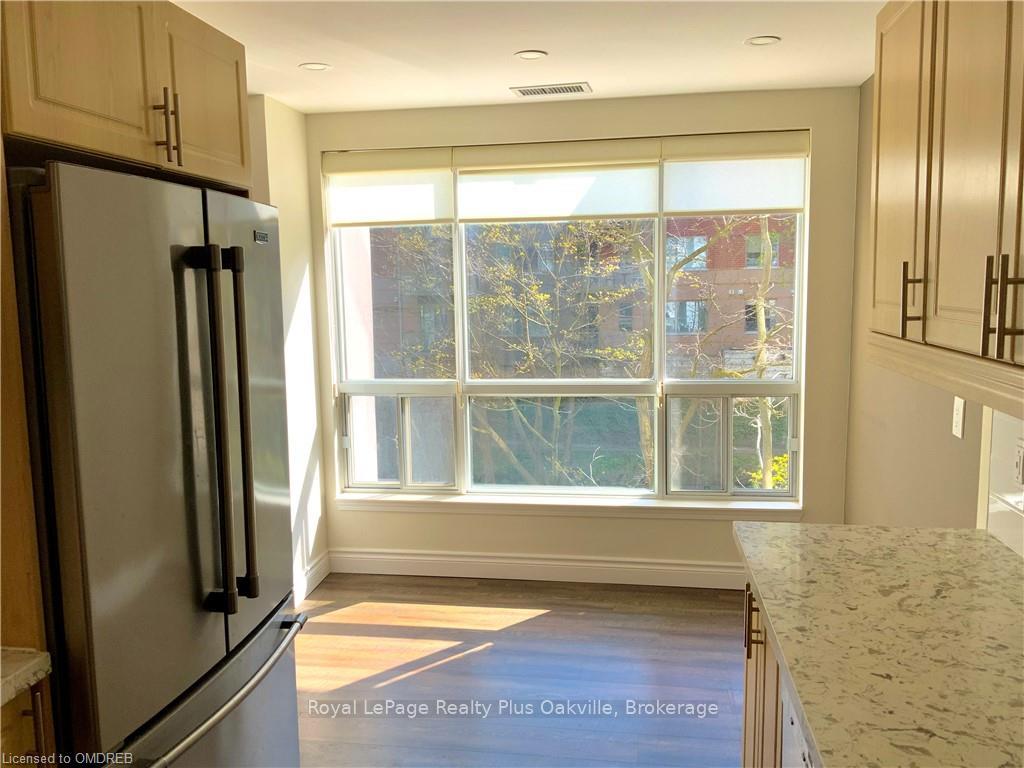 Photo 18 of Unit 203, 2000 Creekside Drive, Hamilton, Dundas — HOMEH