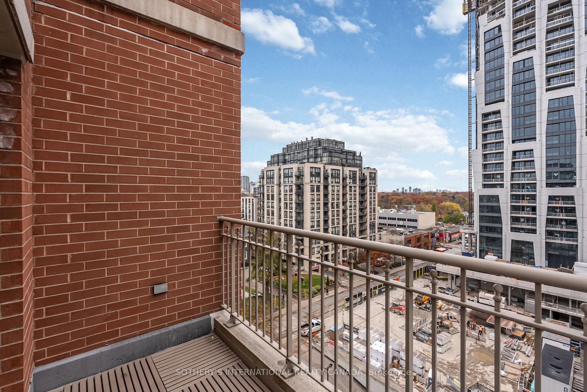 Photo 17 of Unit 908, 33 Delisle Avenue, Toronto, Yonge-St. Clair — HOMEH