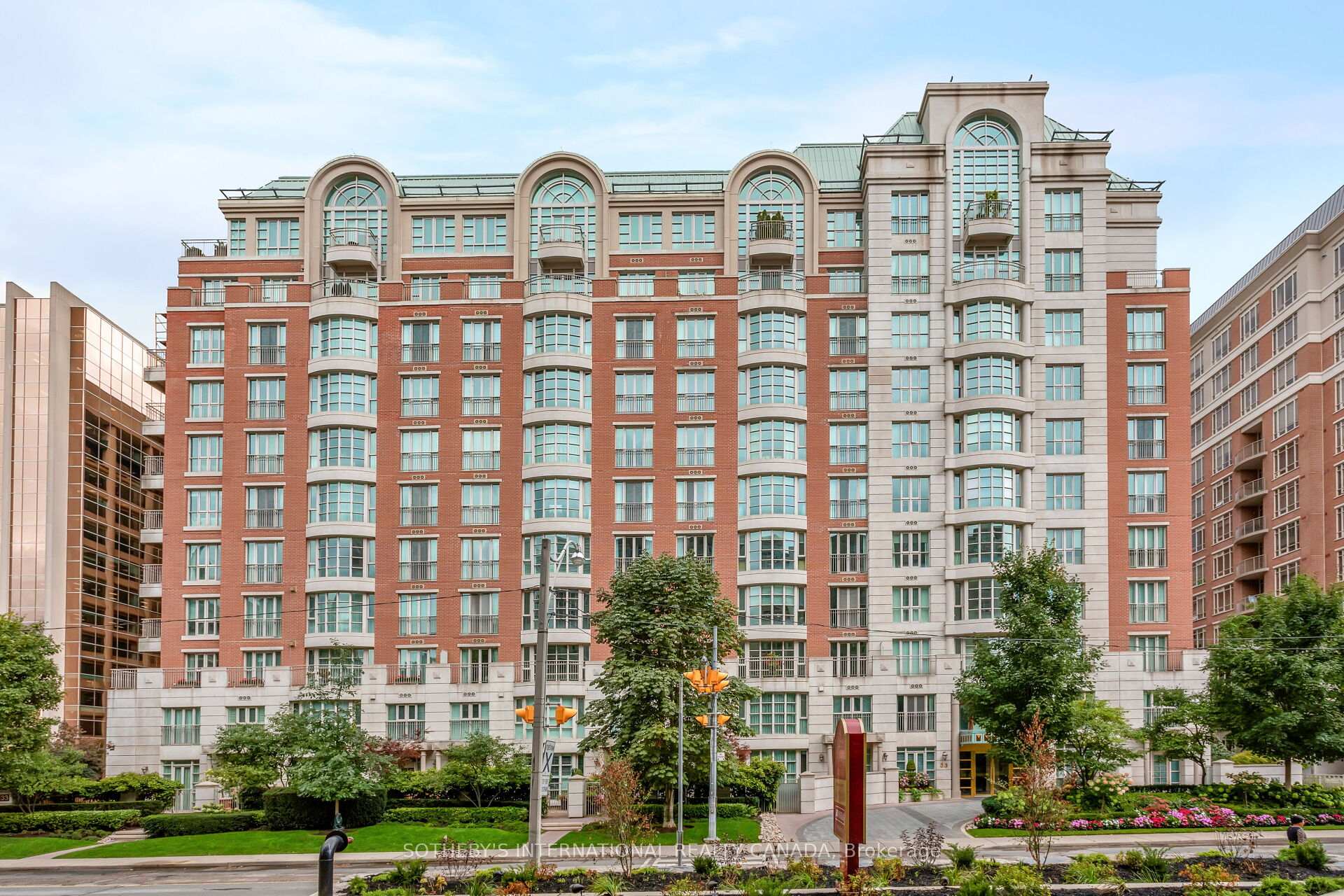 Photo 18 of Unit 908, 33 Delisle Avenue, Toronto, Yonge-St. Clair — HOMEH