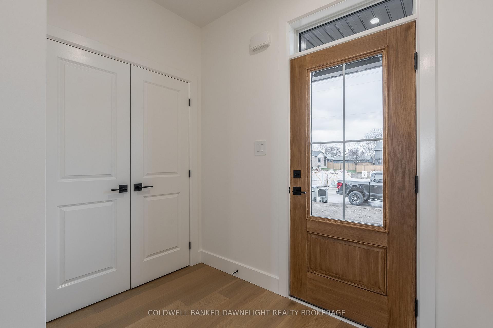 Photo 4 of Unit 37, 147 Scotts Drive, Lucan Biddulph, Lucan — HOMEH