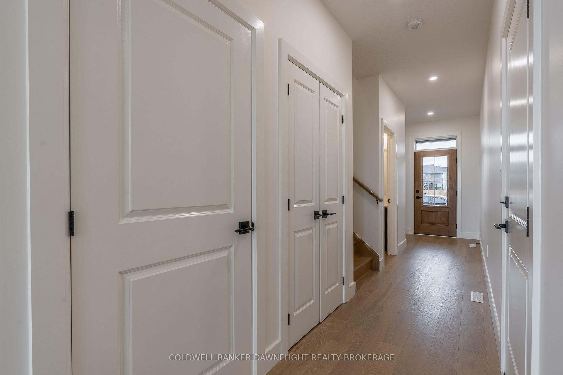 Photo 7 of Unit 37, 147 Scotts Drive, Lucan Biddulph, Lucan — HOMEH