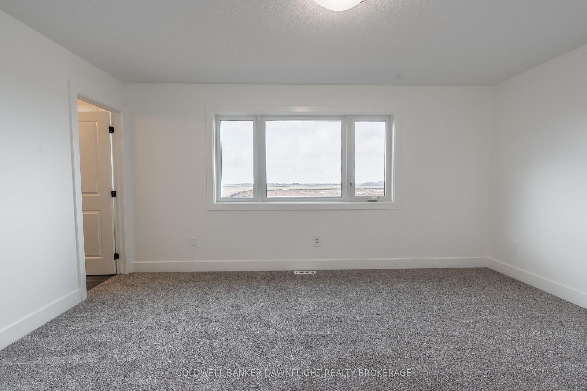 Photo 22 of Unit 37, 147 Scotts Drive, Lucan Biddulph, Lucan — HOMEH