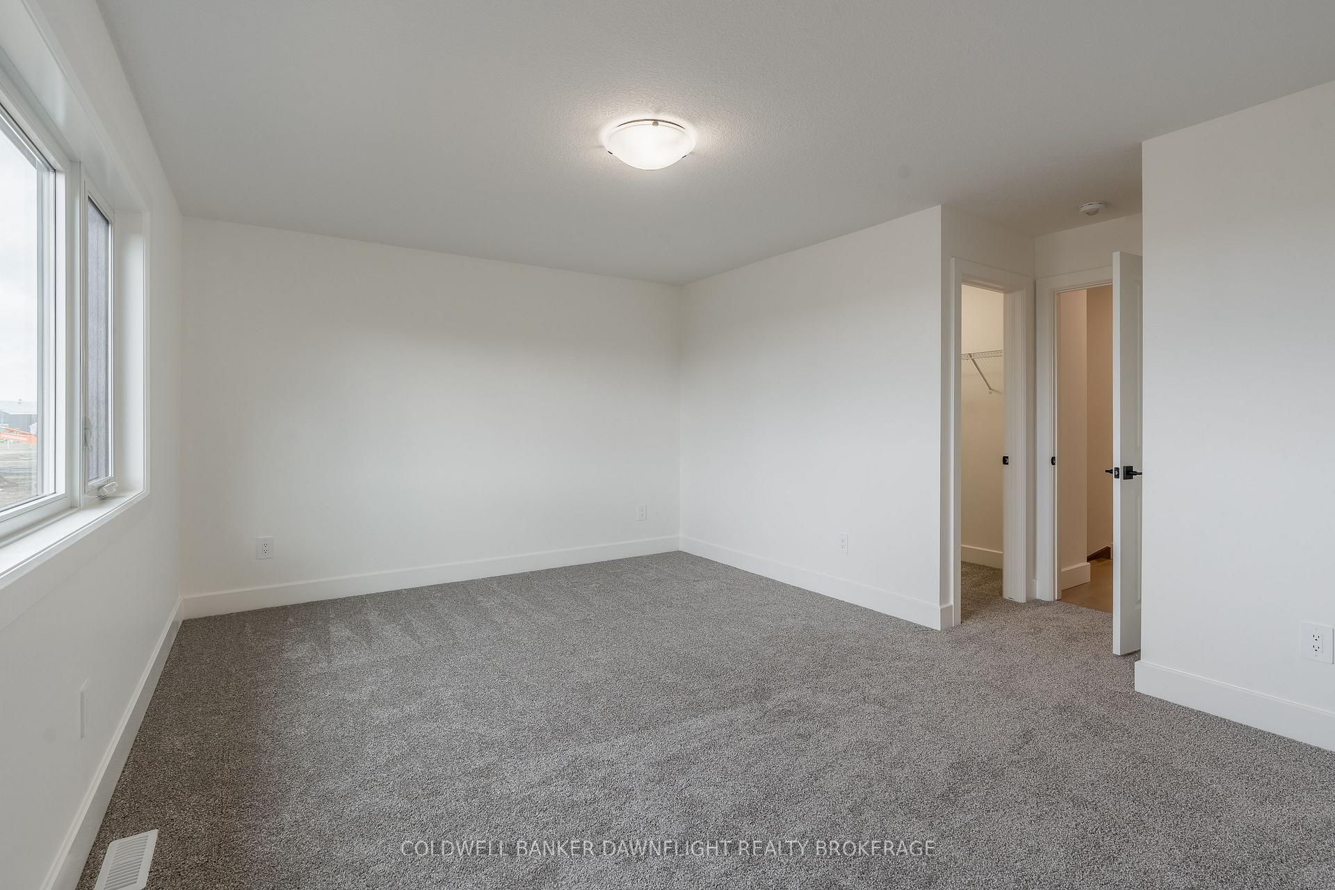 Photo 24 of Unit 37, 147 Scotts Drive, Lucan Biddulph, Lucan — HOMEH