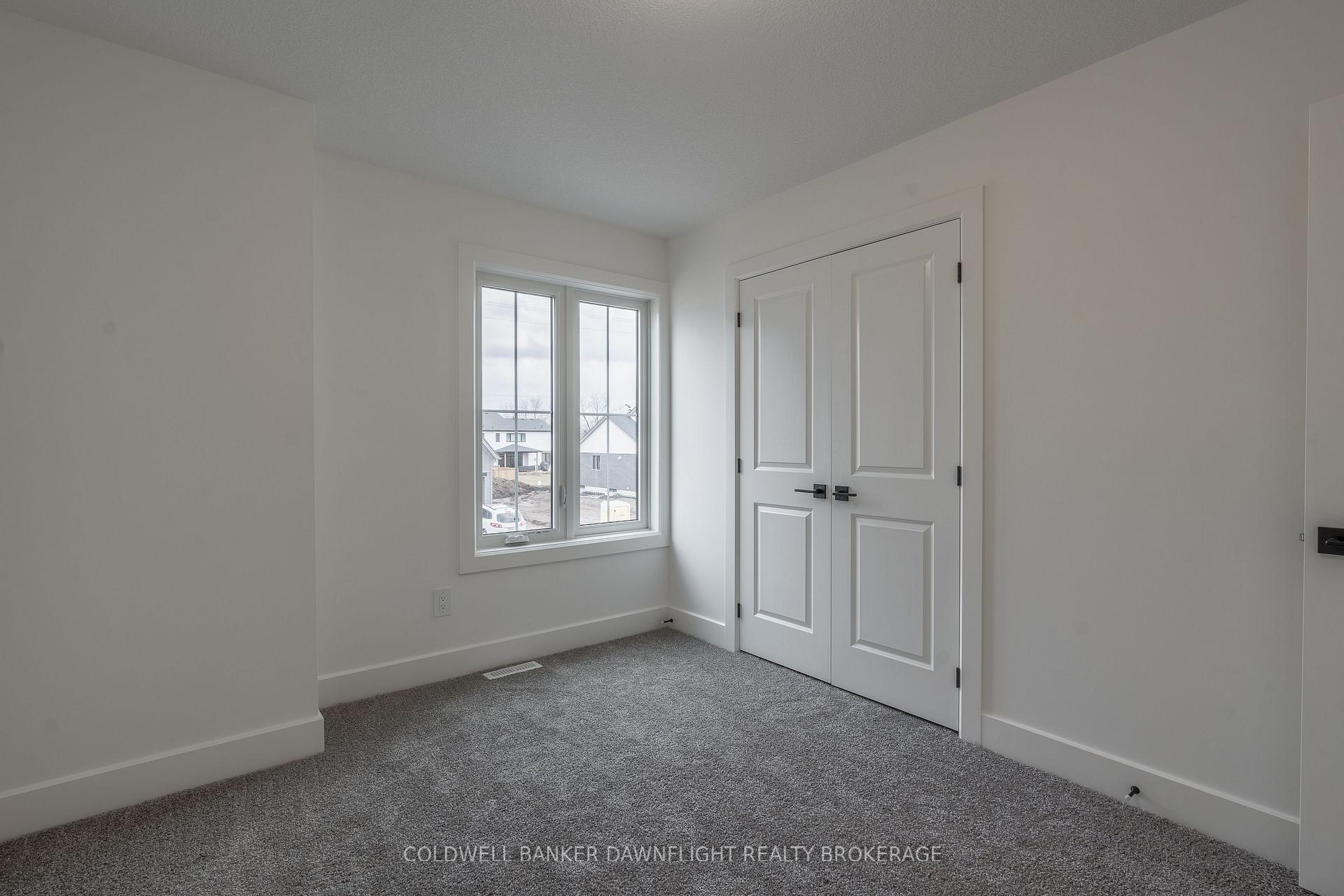 Photo 32 of Unit 37, 147 Scotts Drive, Lucan Biddulph, Lucan — HOMEH