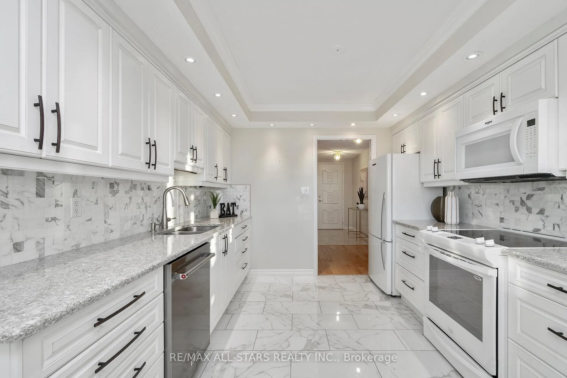Photo 5 of Unit 611, 610 Bullock Drive, Markham, Markville — HOMEH